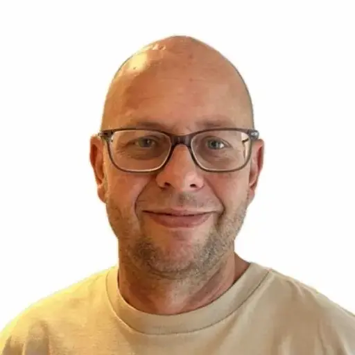 Greg Van Beurden Therapist Headshot